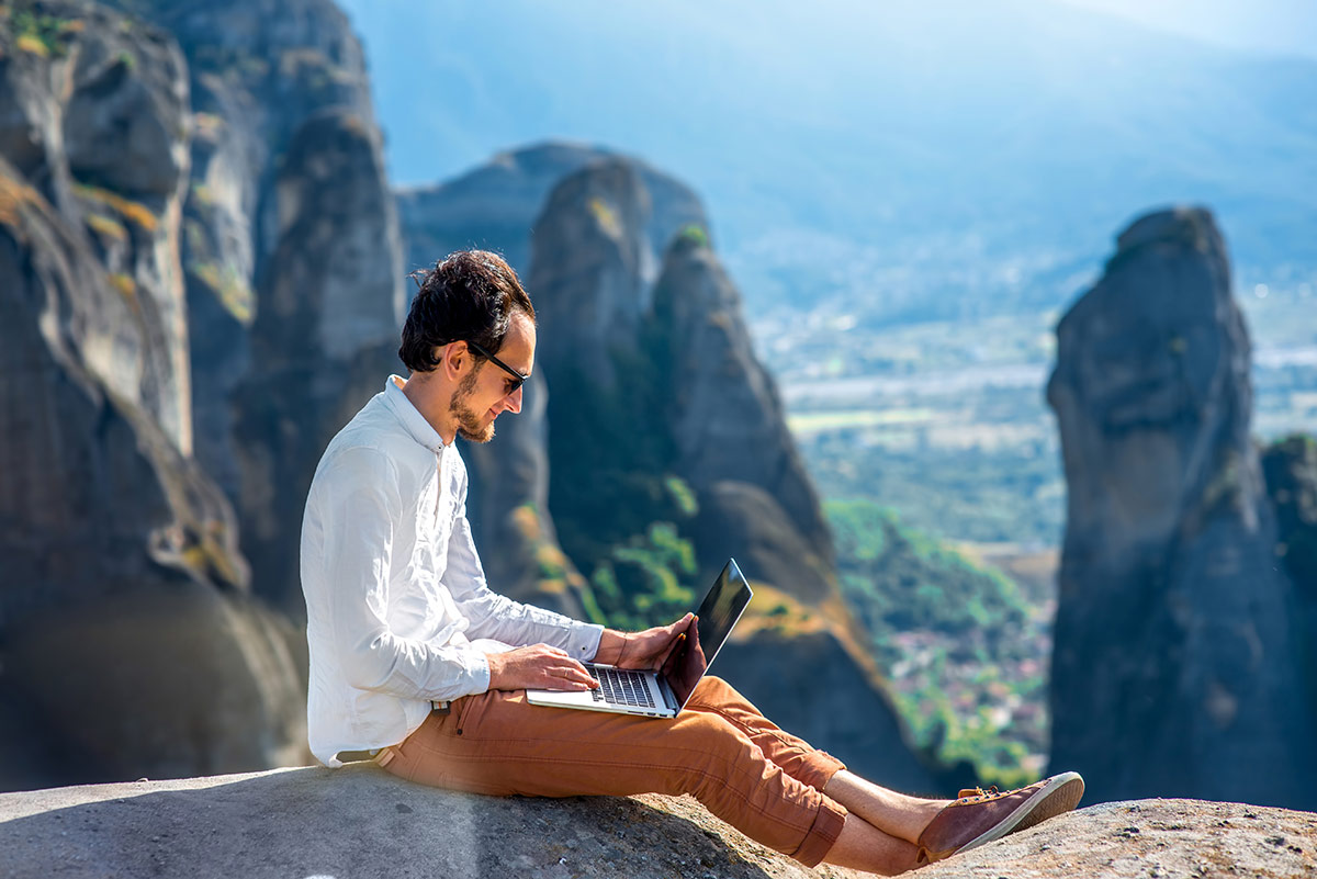 Working on the road? Here's how to get internet while traveling