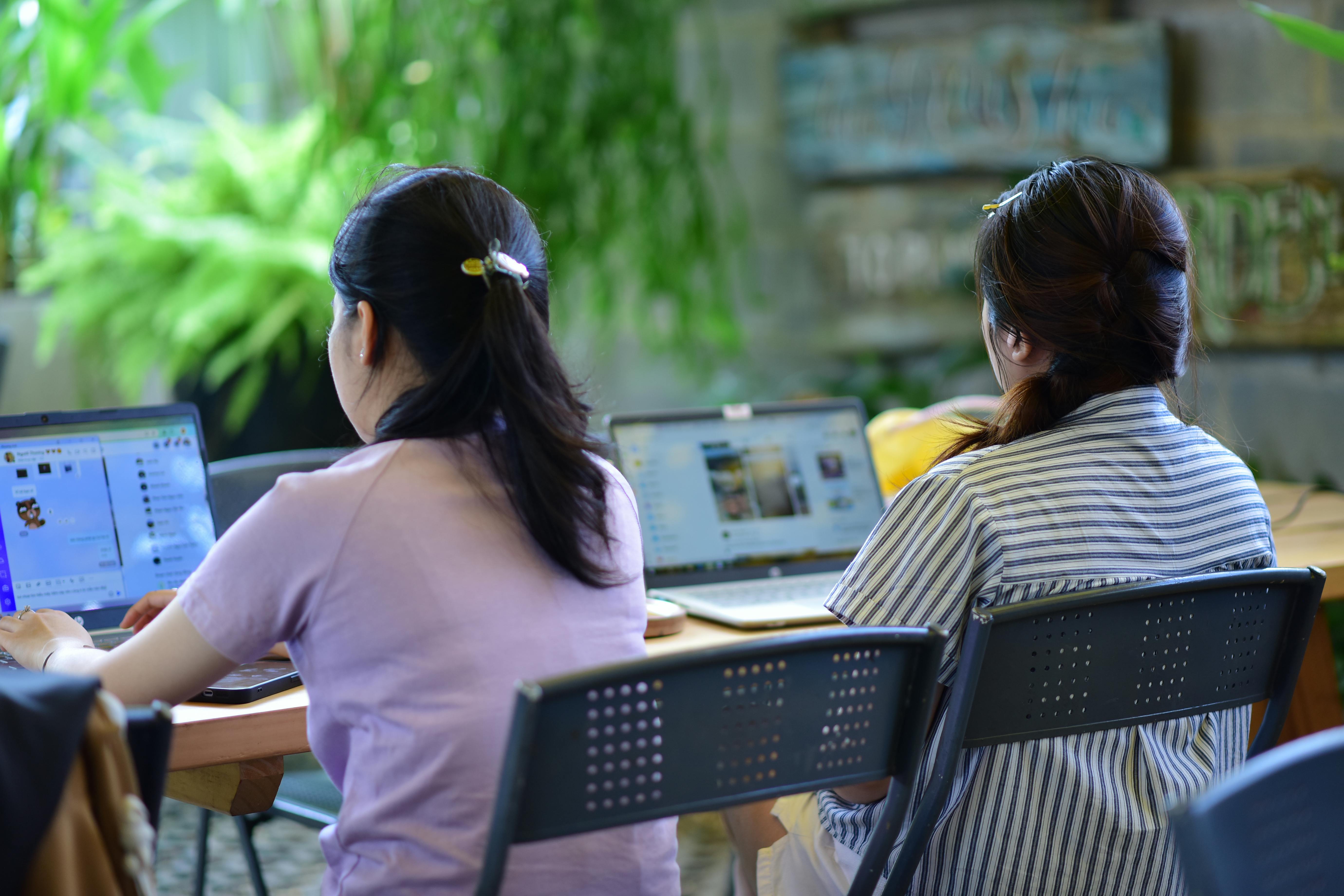 Best Prepaid Internet, Phone, and TV Services in the US